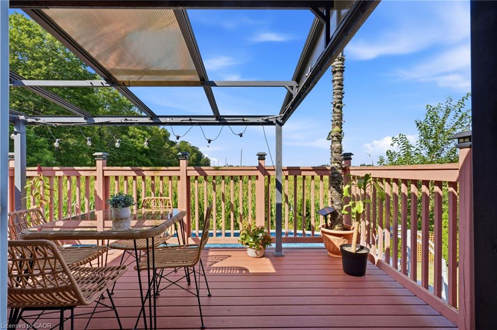 146 Jacob Street W Property Photo 26