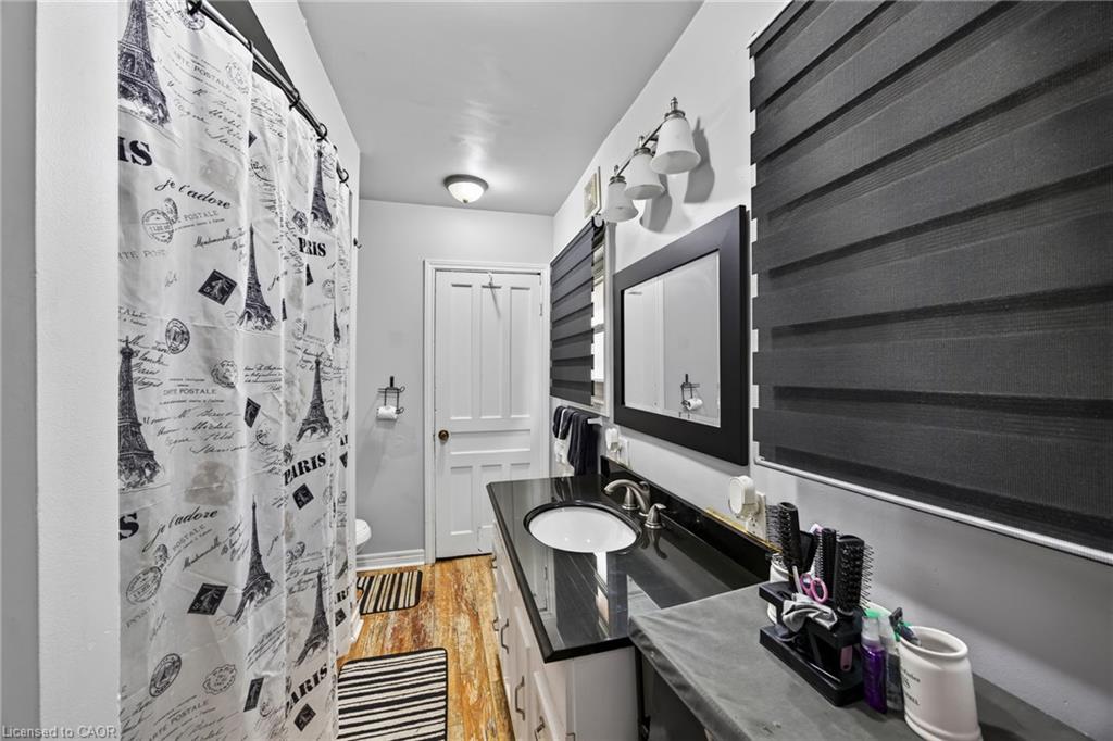 99 Dufferin Street Property Photo 21