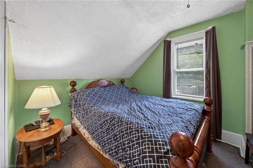 99 Dufferin Street Property Photo 23