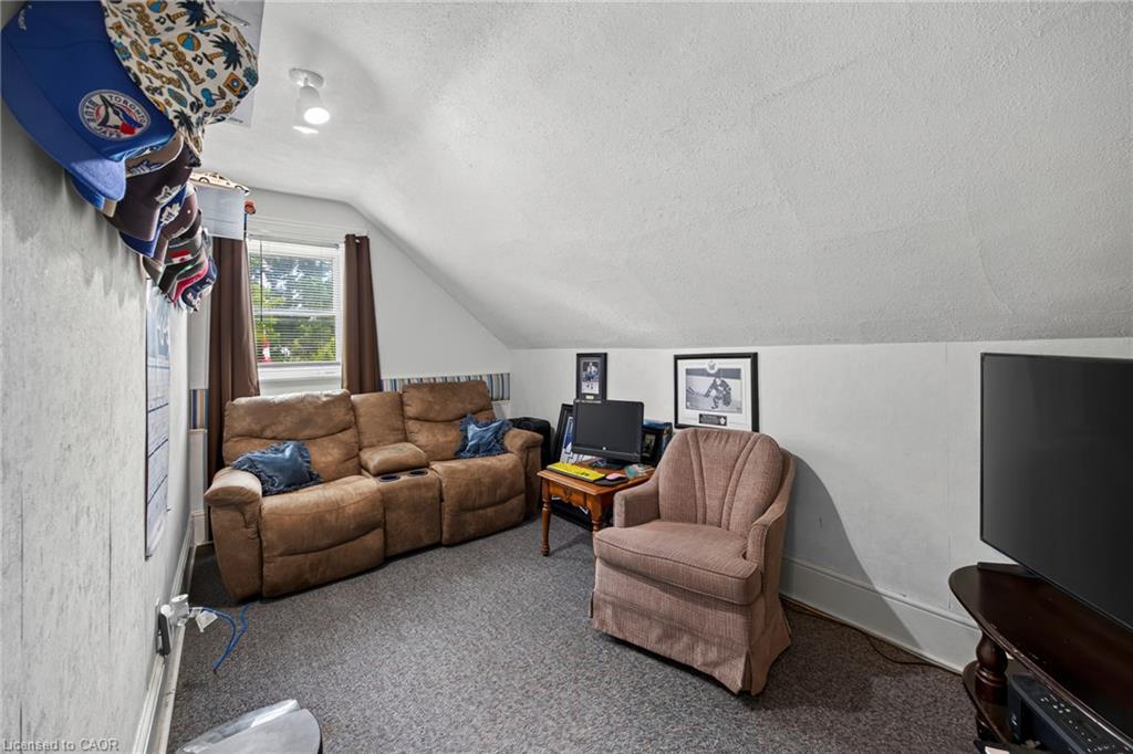 99 Dufferin Street Property Photo 24