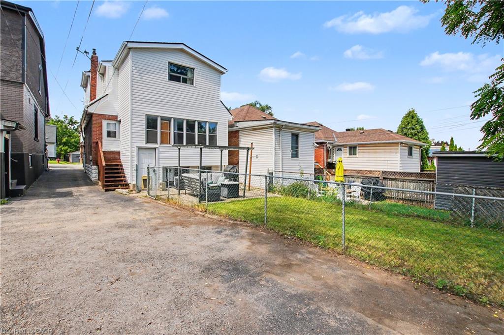 279 Ottawa Street S Property Photo 31