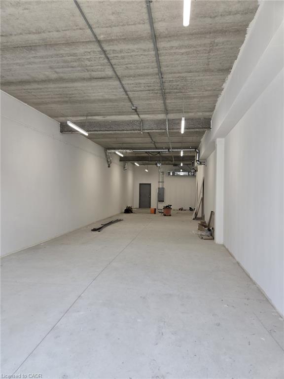 102-623 Upper James Street Property Photo 3