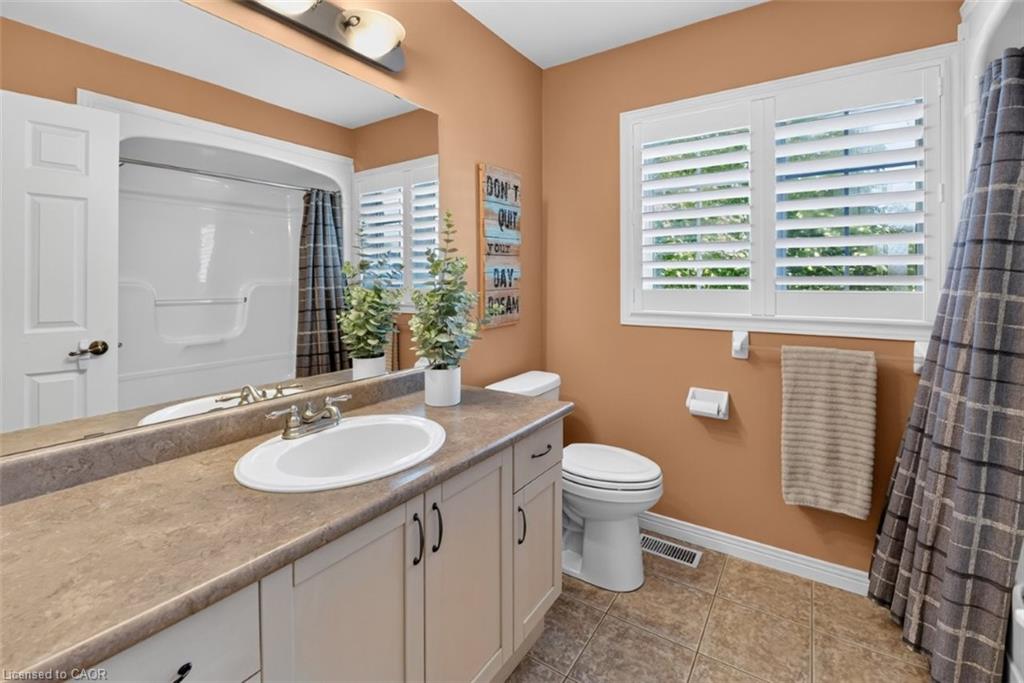 37 Hickory Crescent Property Photo 24