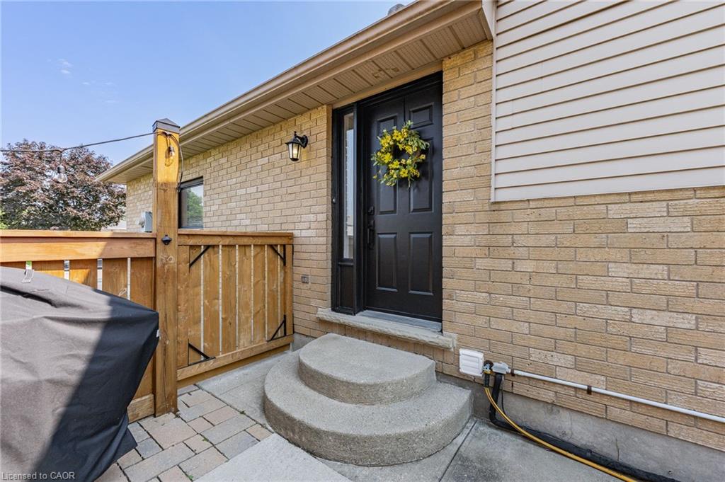 37 Sandalwood Drive Property Photo 5
