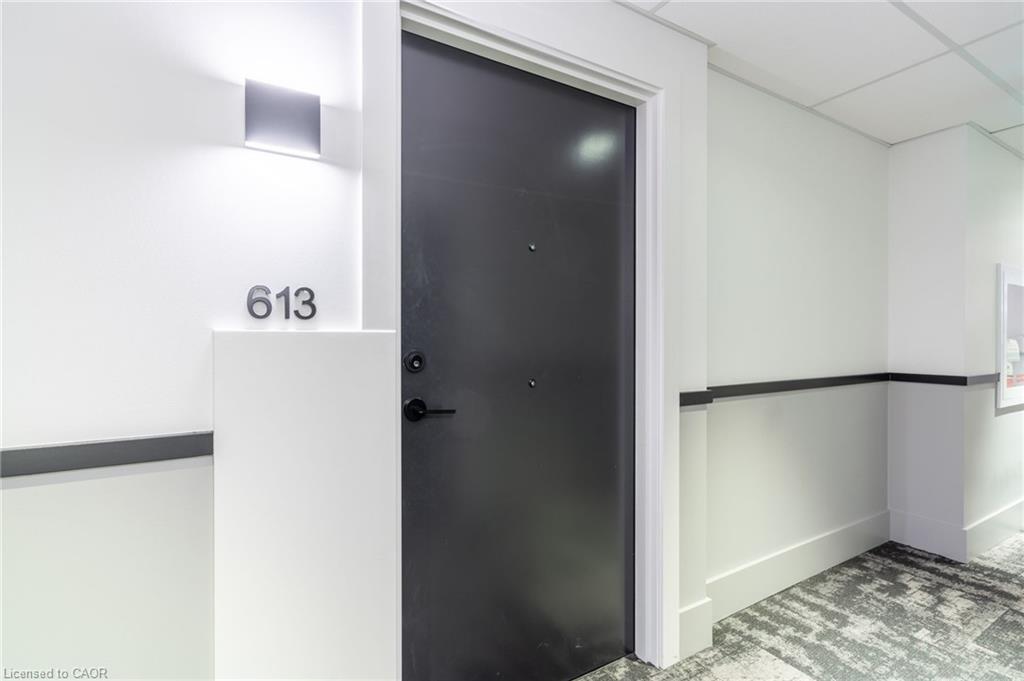 613-600 North Service Road Property Photo 4
