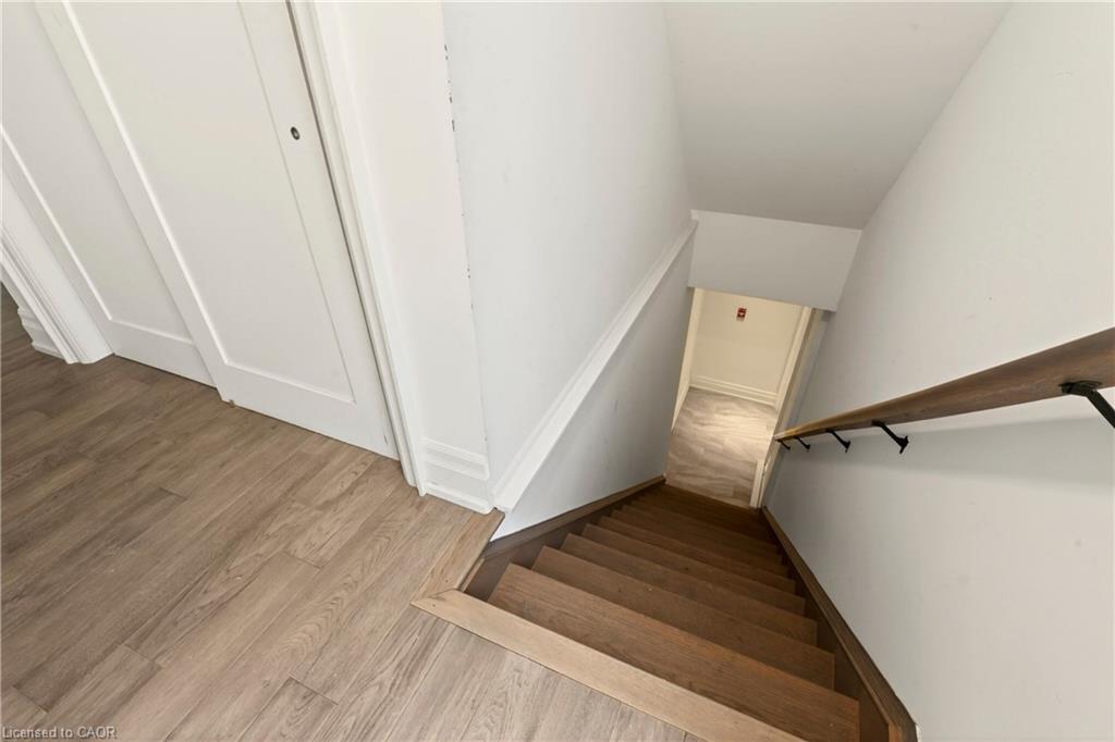 201-760 Lakeshore Road E Property Photo 5