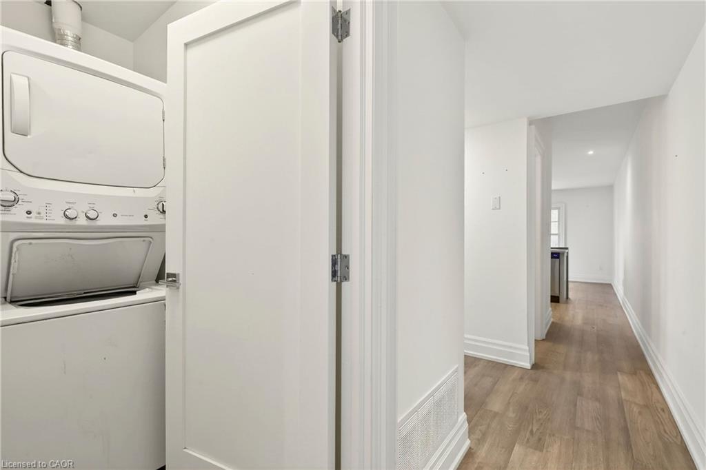 201-760 Lakeshore Road E Property Photo 8