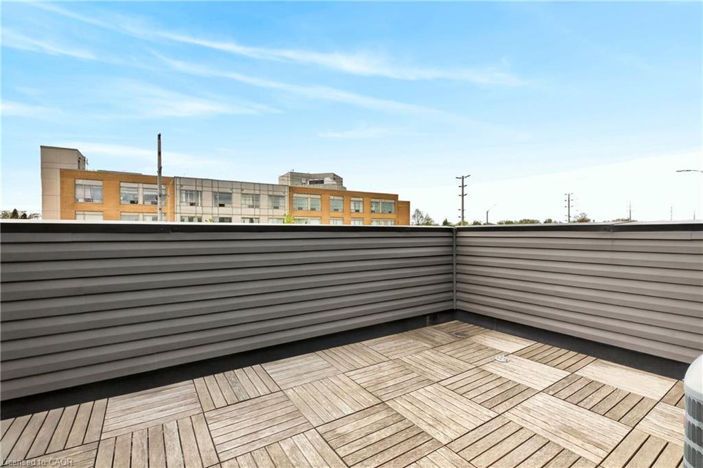 201-760 Lakeshore Road E Property Photo 30