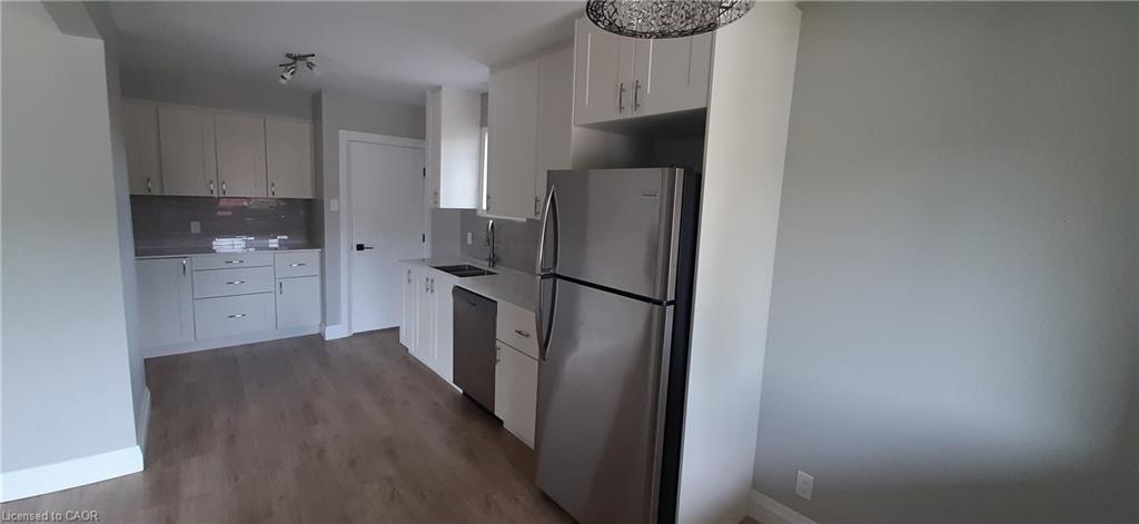 199 Jansen Avenue Property Photo 15