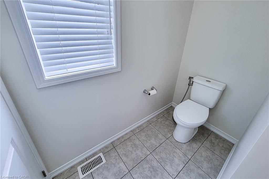 11 Esther Crescent Property Photo 31