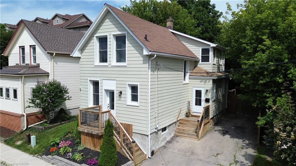 19 Douglas Street Property Photo 2