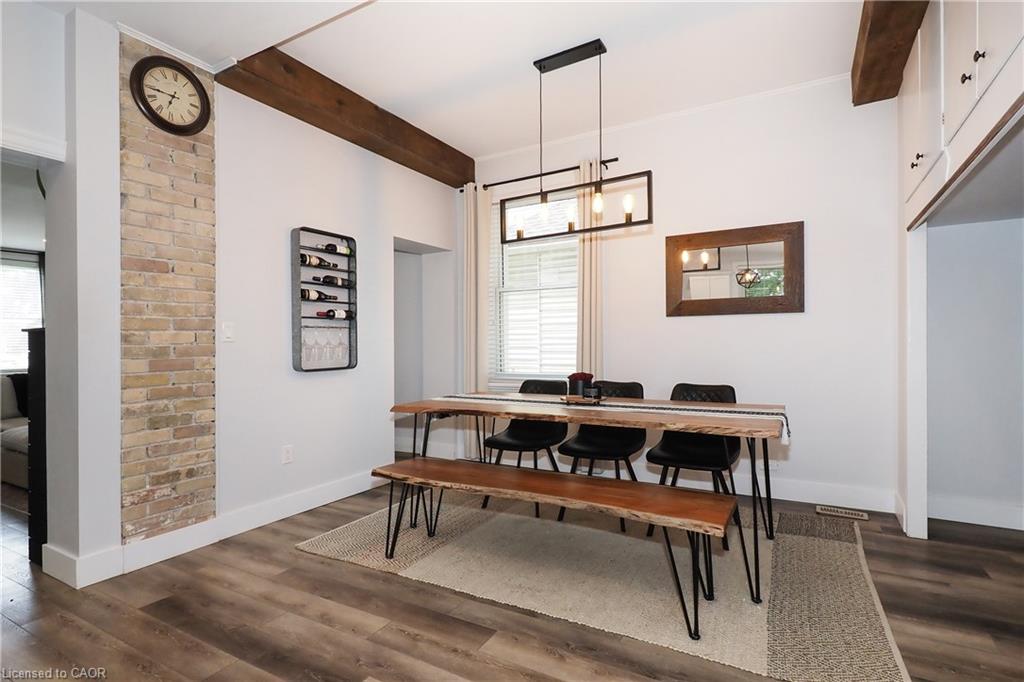19 Douglas Street Property Photo 16