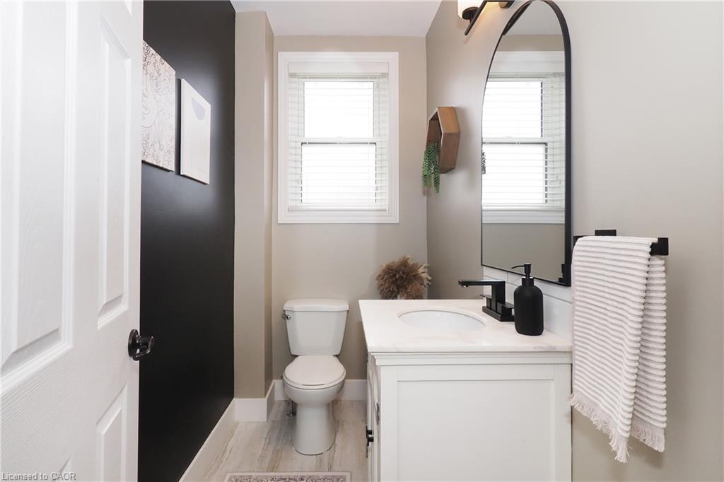 19 Douglas Street Property Photo 18