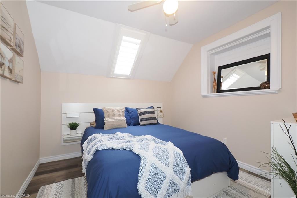 19 Douglas Street Property Photo 26