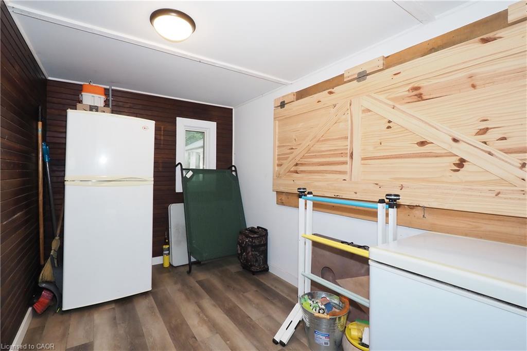 19 Douglas Street Property Photo 34