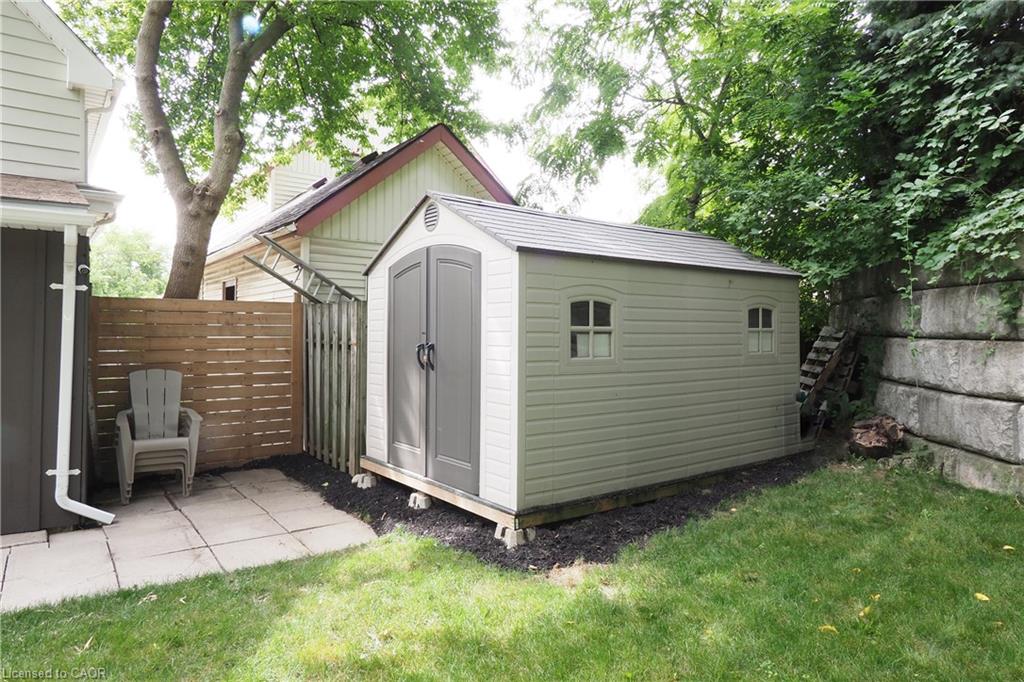 19 Douglas Street Property Photo 42