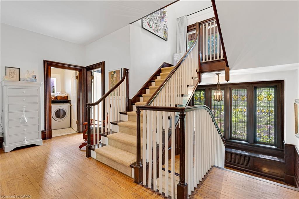 122 Dufferin Avenue Property Photo 28