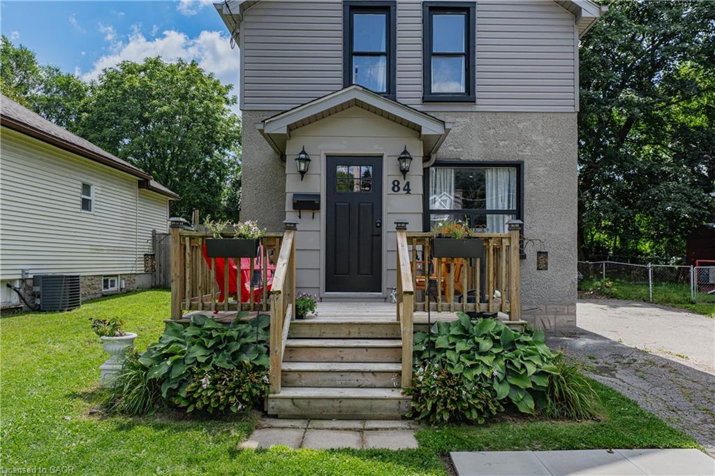 84 Norfolk Avenue Property Photo 4