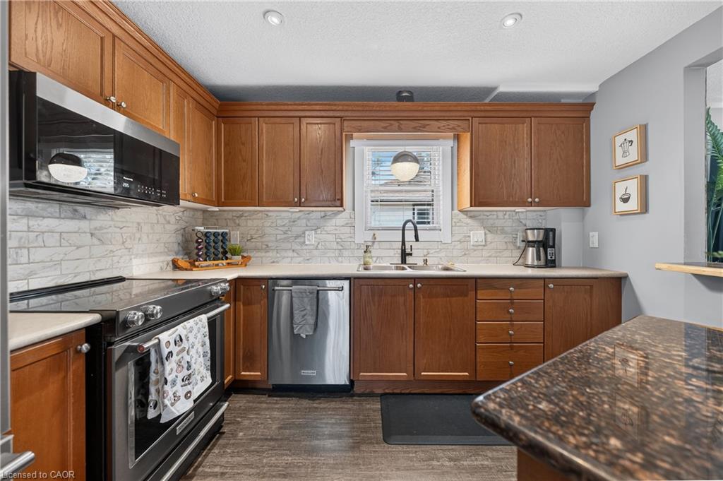 84 Norfolk Avenue Property Photo 16