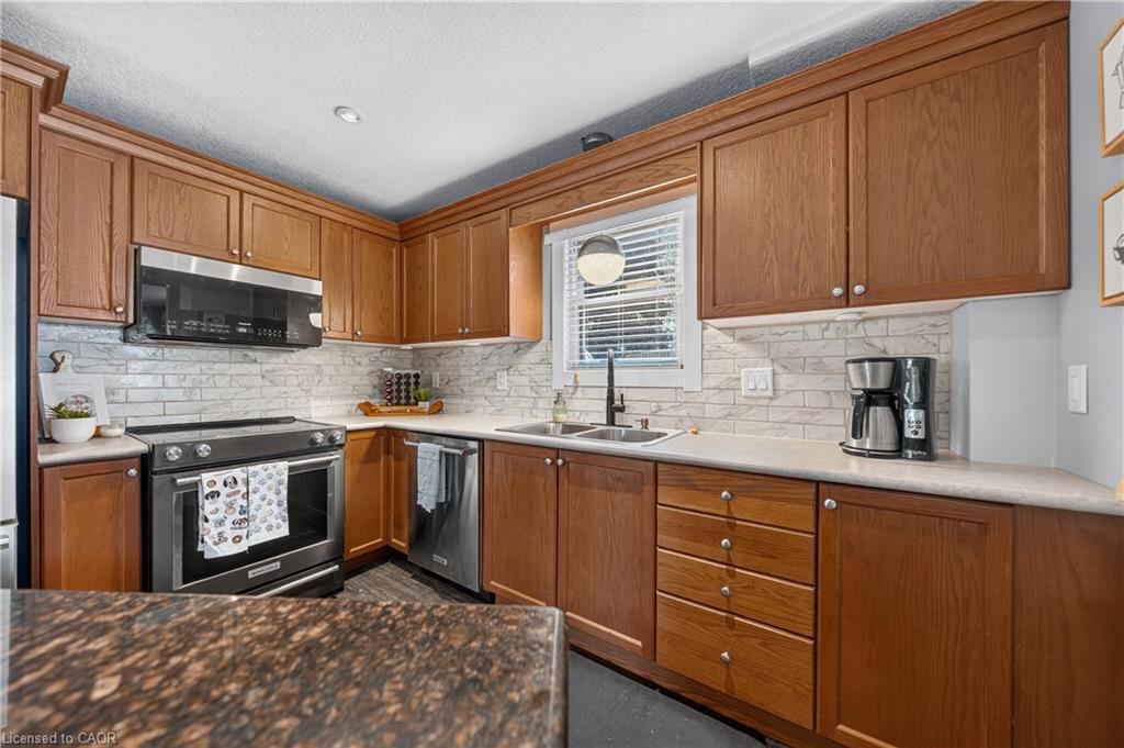 84 Norfolk Avenue Property Photo 17