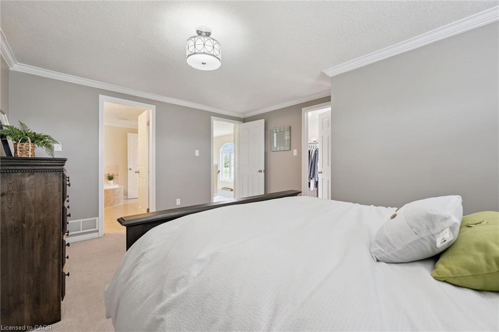308 Parkvale Drive Property Photo 25