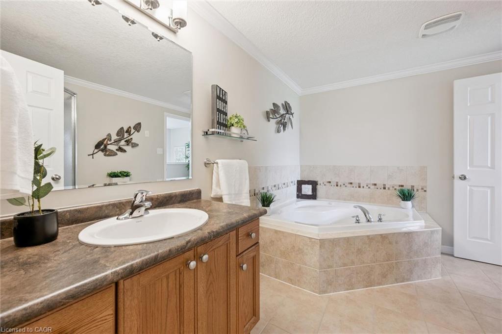 308 Parkvale Drive Property Photo 26