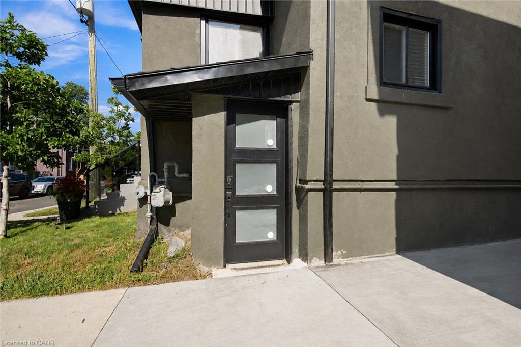 19 Grove Street Property Photo 37