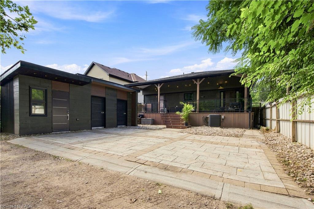 19 Grove Street Property Photo 47