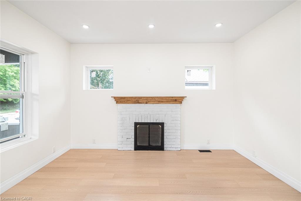 203 Brock Street Property Photo 8