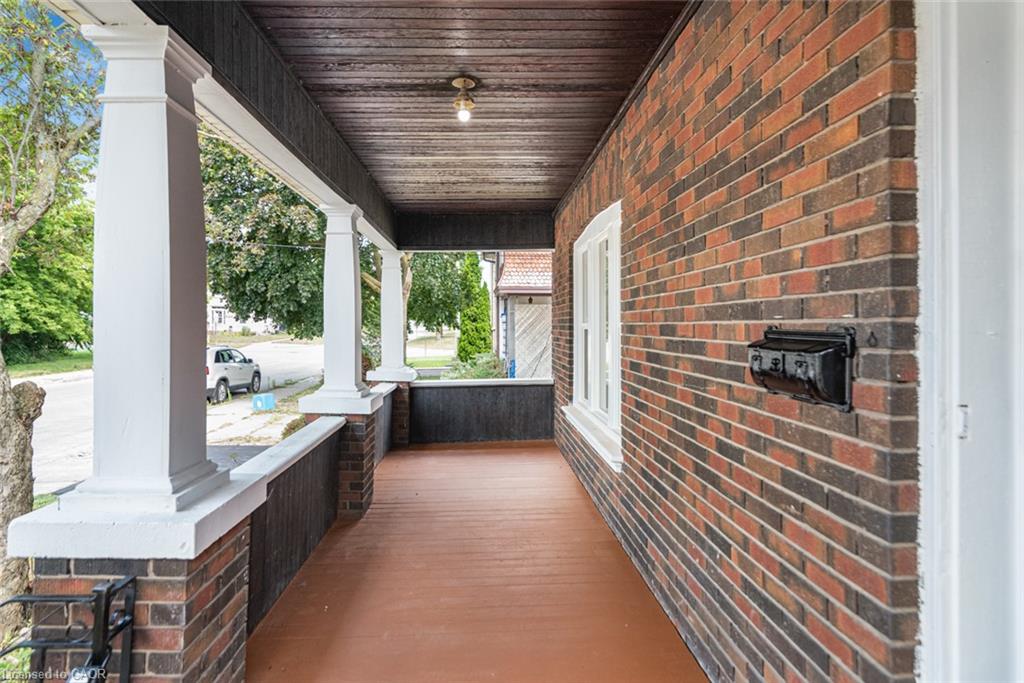 203 Brock Street Property Photo 40