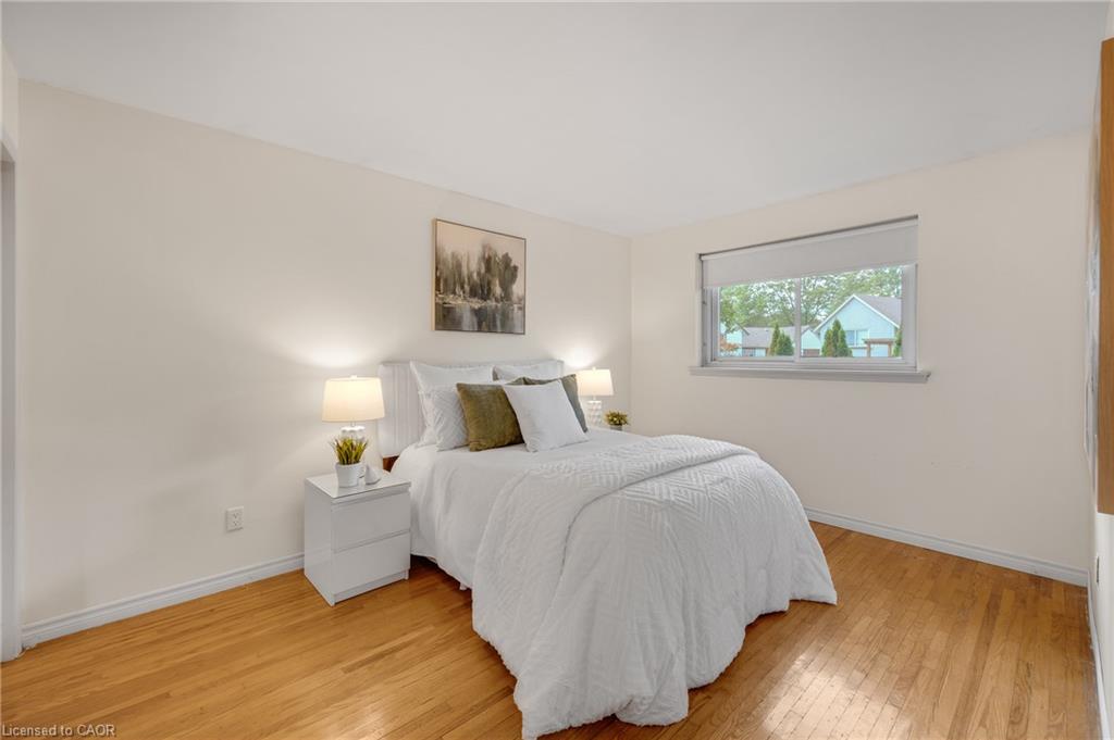 5073 Queen's Court Property Photo 14