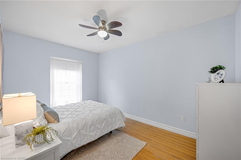 5073 Queen's Court Property Photo 17