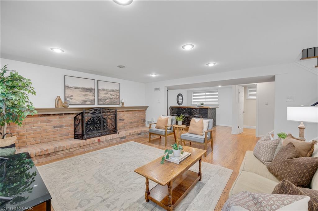 5073 Queen's Court Property Photo 22