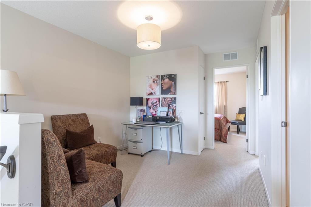 8625 Upper Canada Drive Property Photo 11