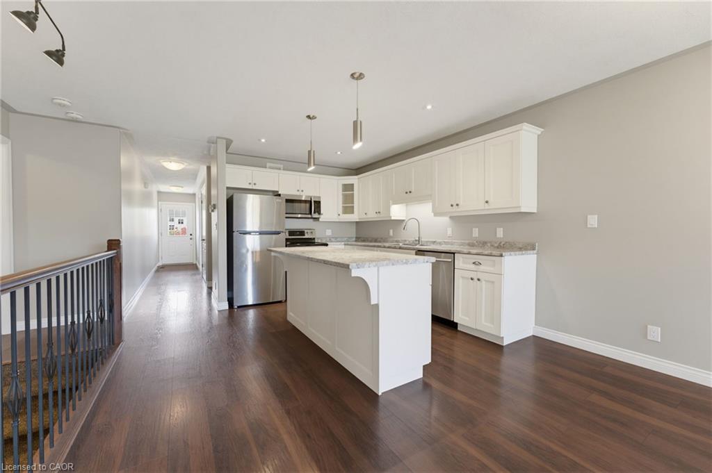 97 Macneil Court Property Photo 7