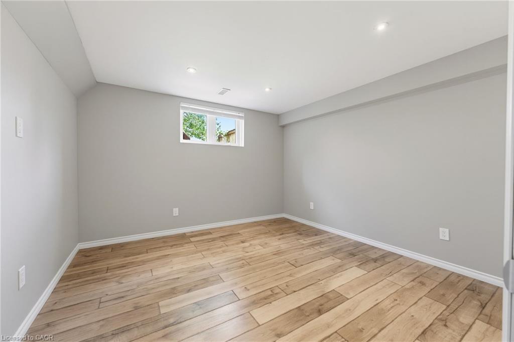 97 Macneil Court Property Photo 19