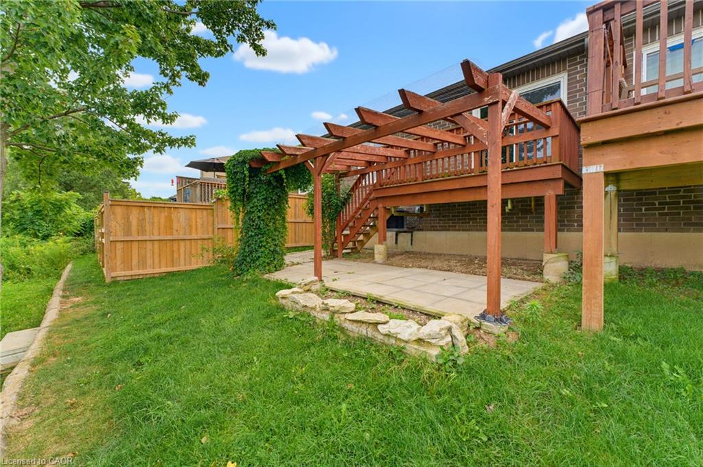 97 Macneil Court Property Photo 27
