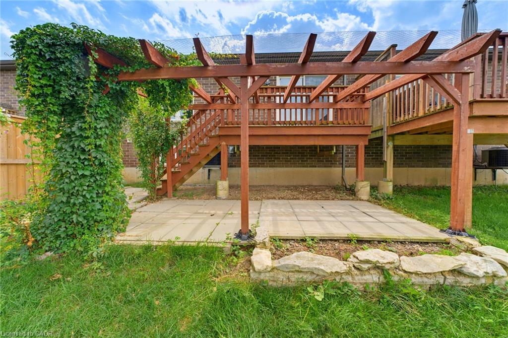 97 Macneil Court Property Photo 28