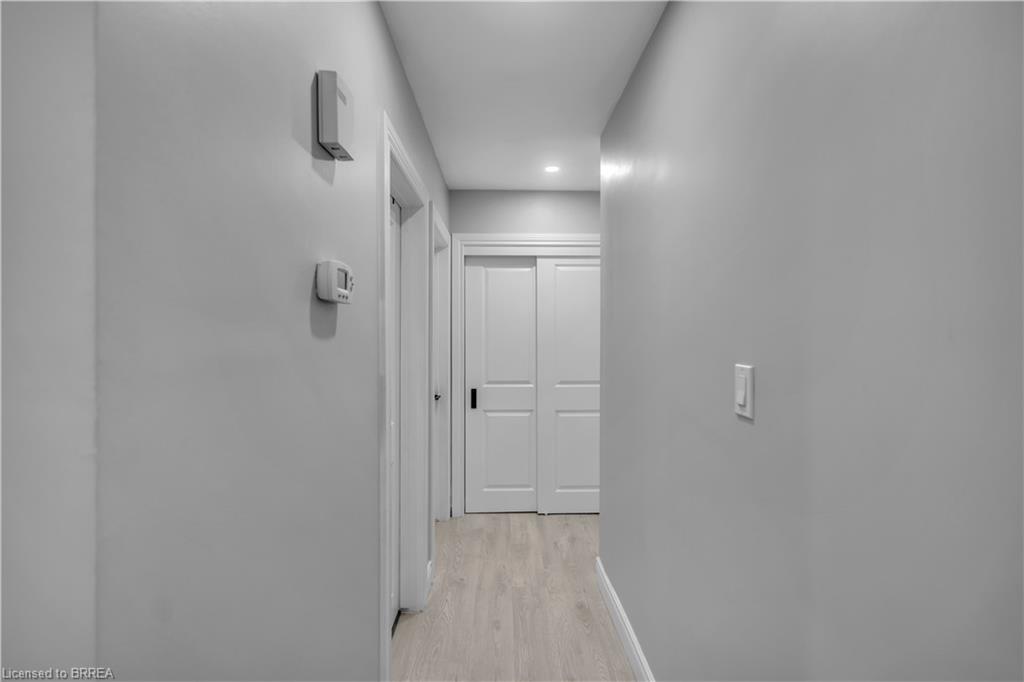 18 Kingsmount Crescent Property Photo 12