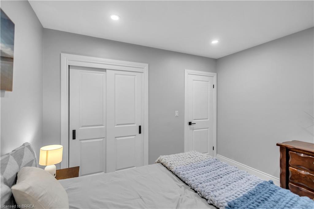 18 Kingsmount Crescent Property Photo 18