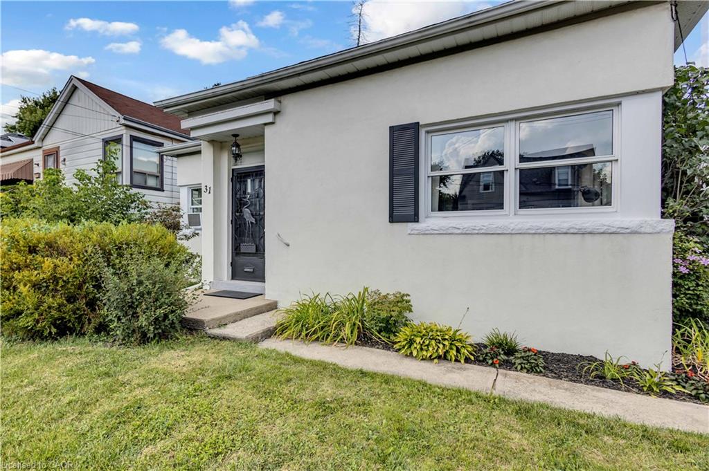 31 Scotia Avenue Property Photo 1