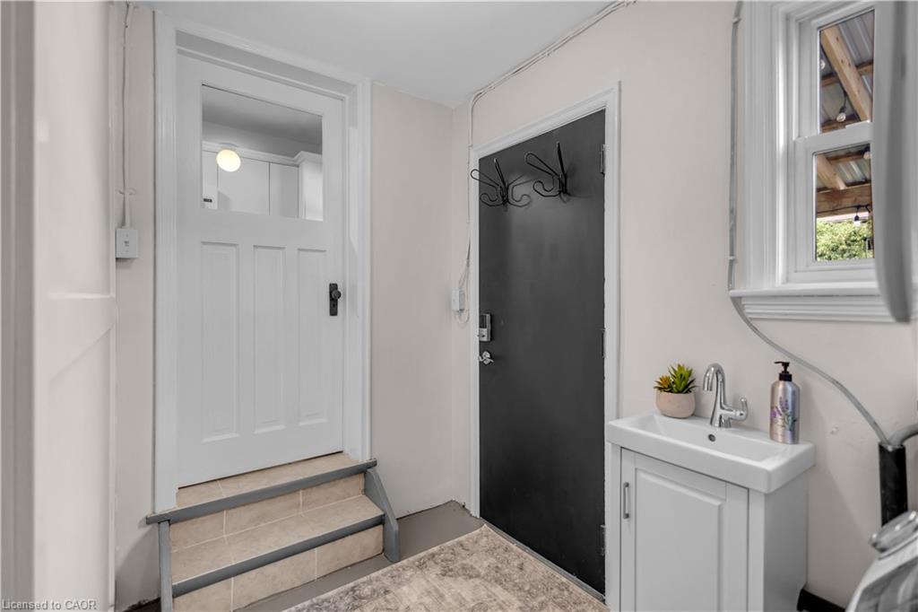 31 Scotia Avenue Property Photo 26