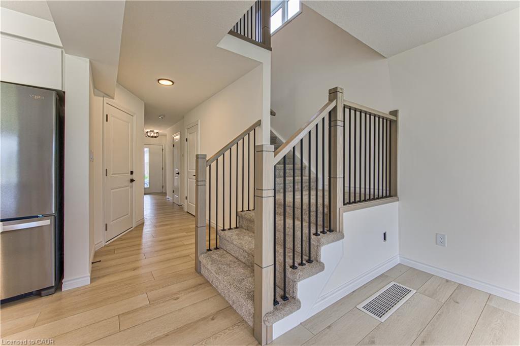 87 Elson Street Property Photo 9