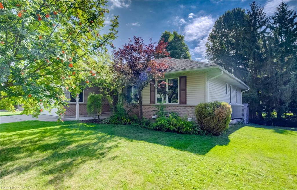 910 Walton Avenue N Property Photo 2