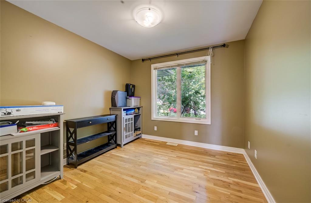 910 Walton Avenue N Property Photo 26