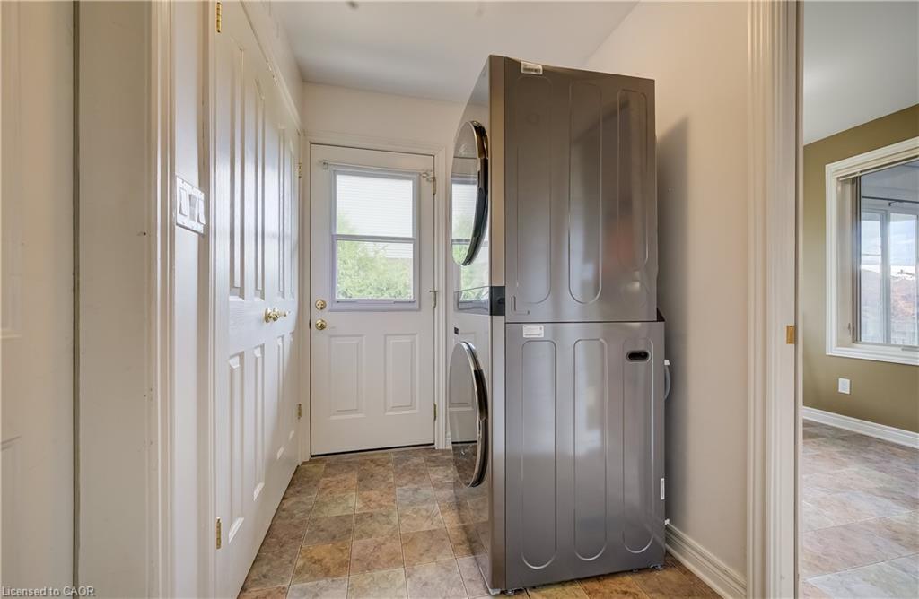 910 Walton Avenue N Property Photo 28