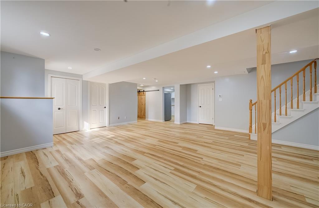 910 Walton Avenue N Property Photo 30