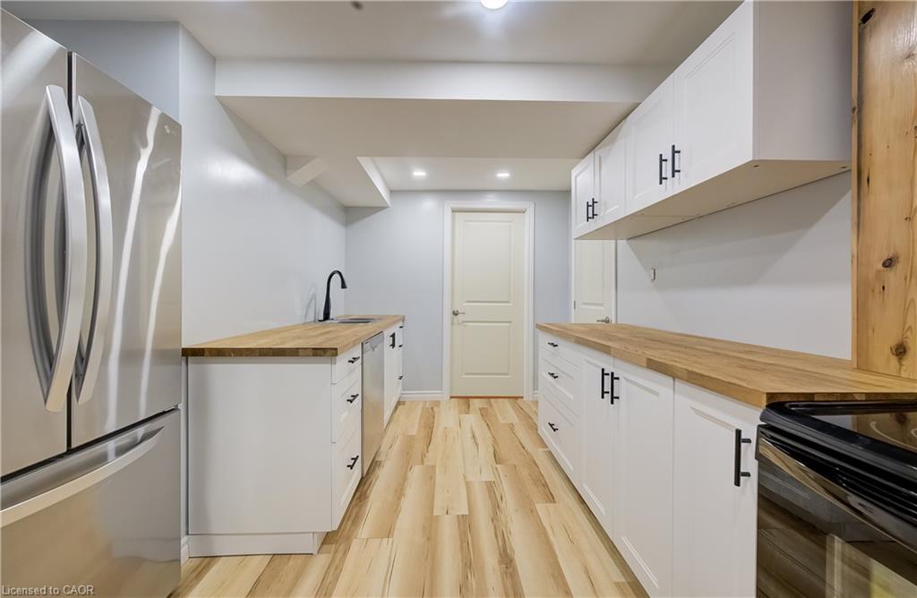 910 Walton Avenue N Property Photo 36