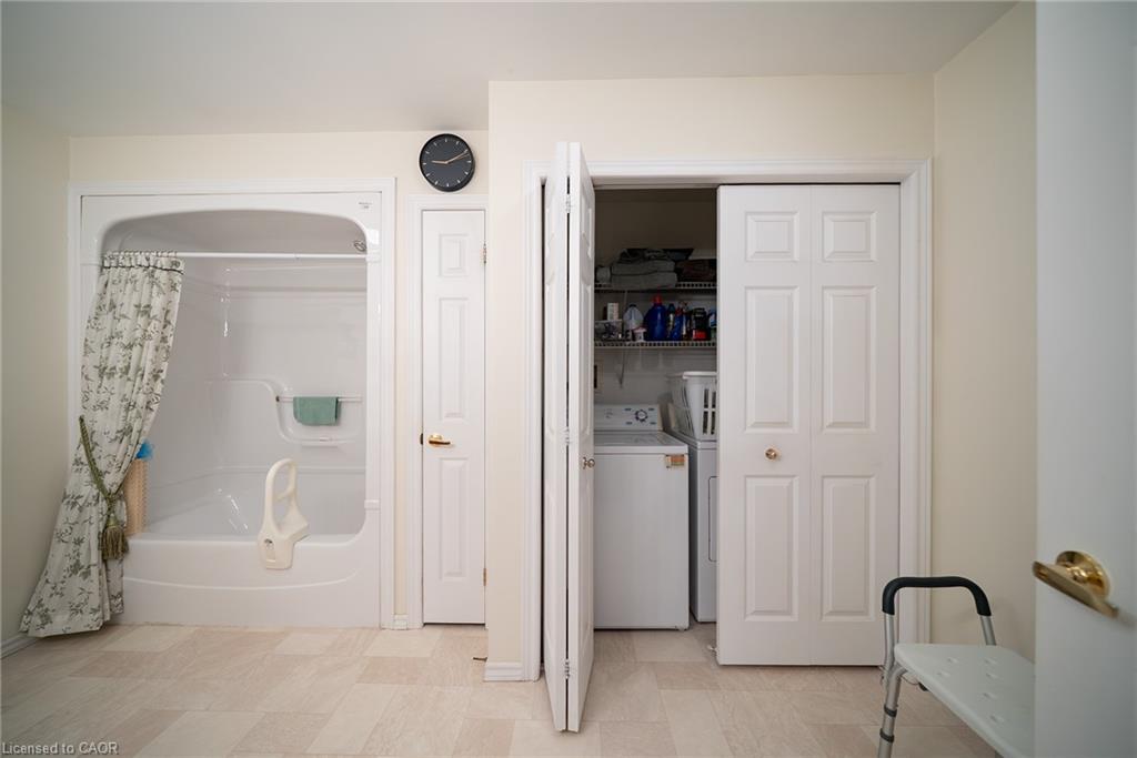 17-150 Oak Street Property Photo 19