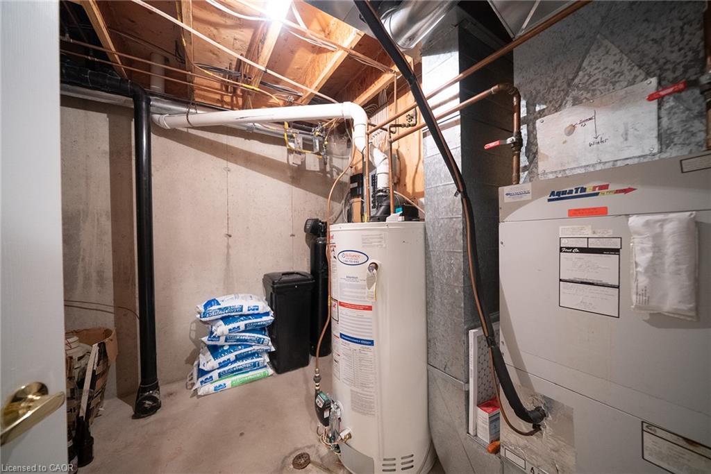 17-150 Oak Street Property Photo 27